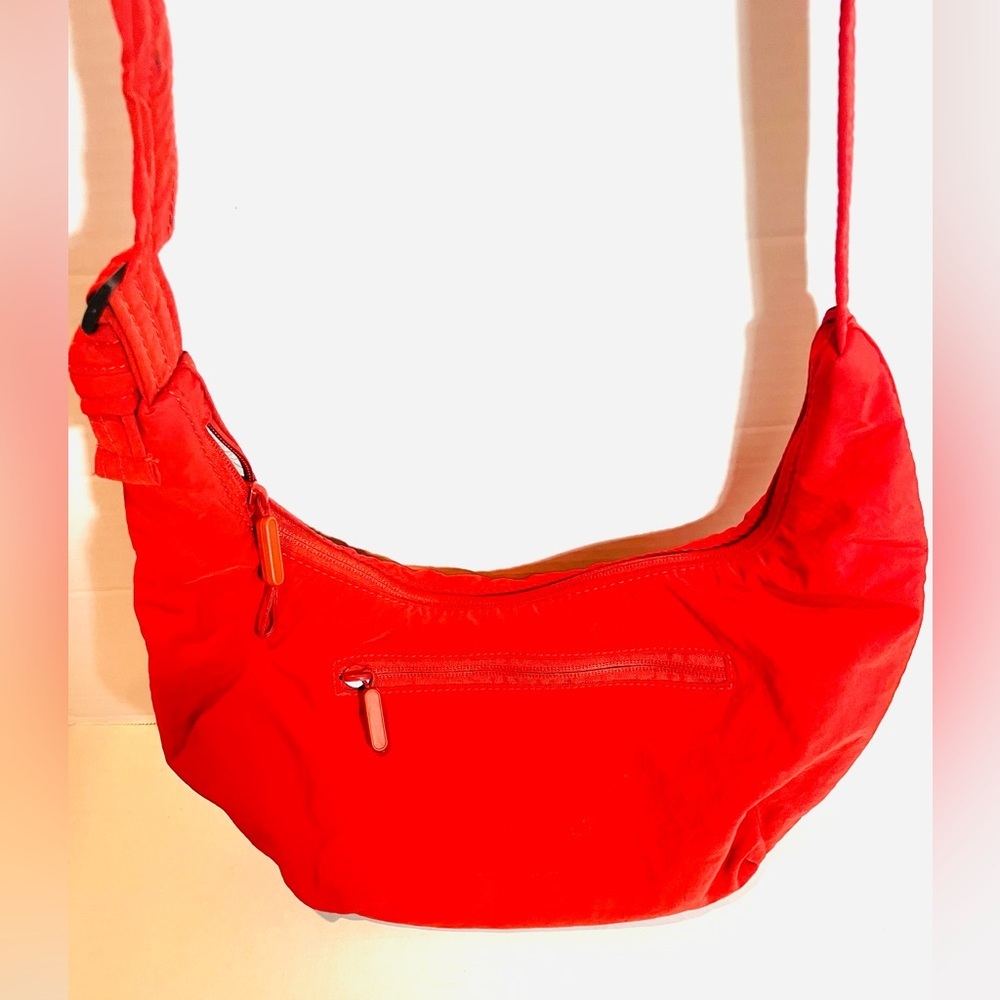 BSTO Fashionbag Red Nylon Crossbody Bag Adjustable Strap Lightweight Travel - Picture 3 of 9